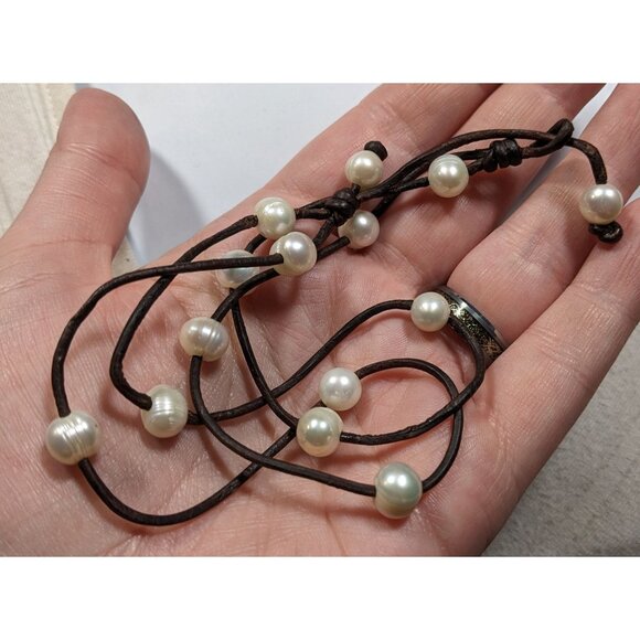 Elegant Bohemian Layered Pearl Studded Brown Leather Cord Necklace - Picture 4 of 5
